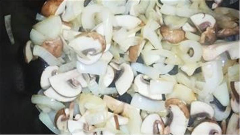 חזה עוף עם פטריות