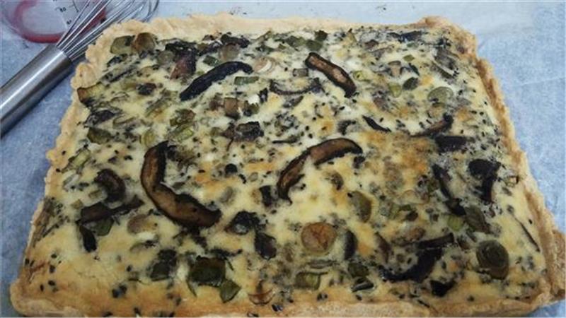 קיש פטריות וכרישה