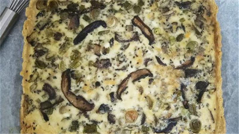 קיש פטריות וכרישה