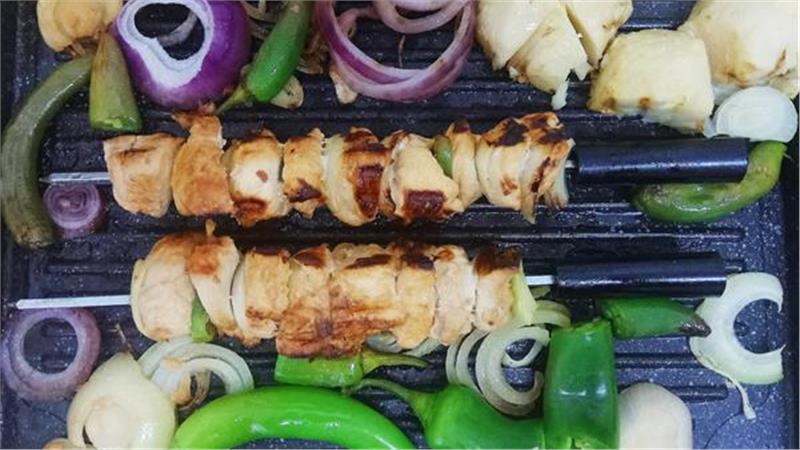 שיפודי חזה עוף במרינדה אסיאתית