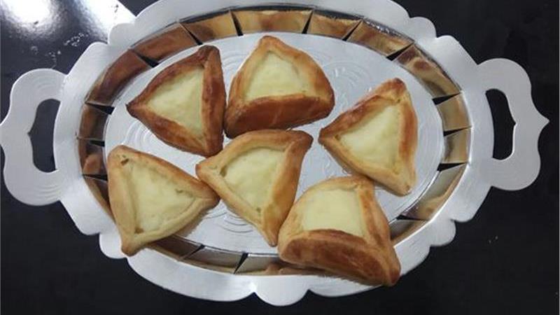 אוזני המן מבצק שמרים במילוי ריקוטה או כל מילוי אחר