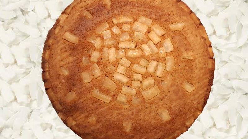 עוגת שבבי קוקוס עם שקדים ותפוחים