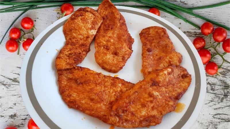 חזה עוף במרינדה אדומה בתנור, שניצל חזה עוף במרינדה