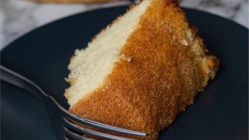 עוגת ארבעת הרבעים, עוגה מהמאה ה-17