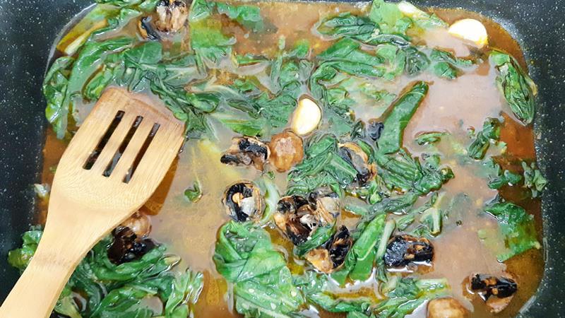 קציצות ברוטב מנגולד ולימון