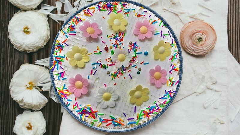 עוגת עלי וופל צבעוני, עוגת וופלים צבעונית