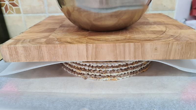 עוגת וופלים בטעם שוקולד, עוגת דפי וופל שחור לבן