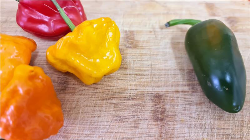 בננות מטוגנות מתובלות, בסגנון אוכל רחוב מגאנה, קלווילה