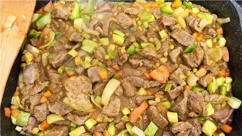 תערובת תבלינים מקניה להשבחת כל תבשיל בשר או עוף, תערובת מיצוזי