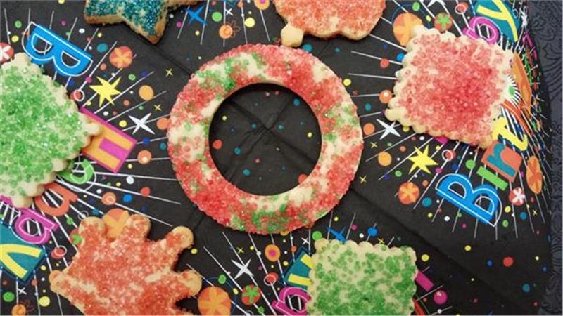 עוגיות סוכר צבעוני