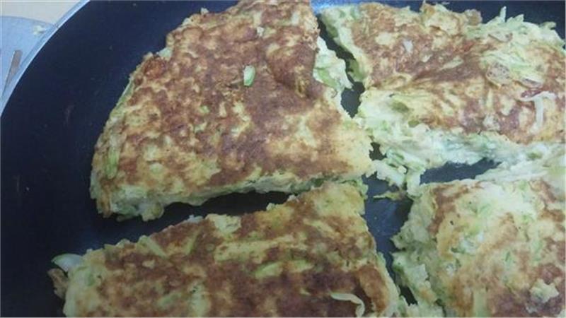 חביתת קישואים חביתת קישואים