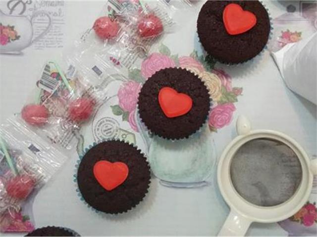 קאפקייקס שוקולד ללא אגוזים ללא ביצים וללא חלב