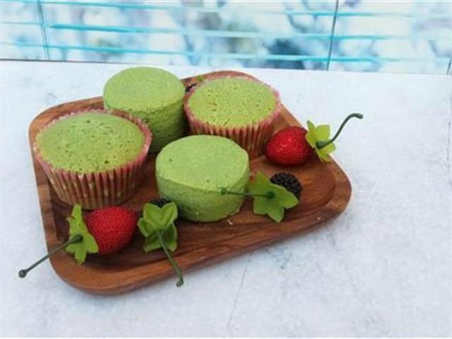 קאפקייקס פיסטוק ושקדים קאפקייקס פיסטוק ושקדים