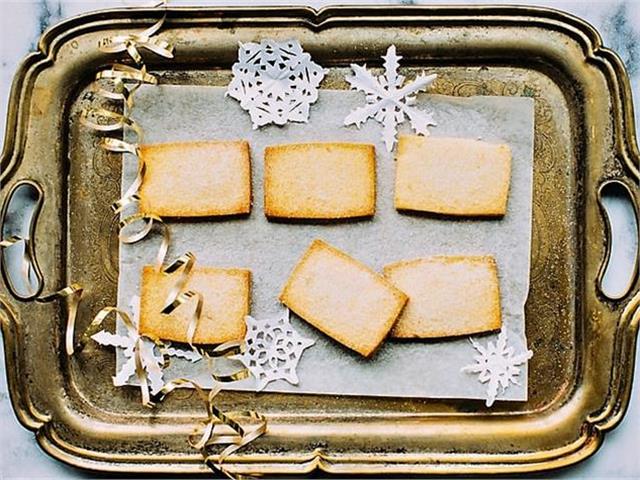 עוגיות חמאה מ-3 מרכיבים עוגיות חמאה מ-3 מרכיבים