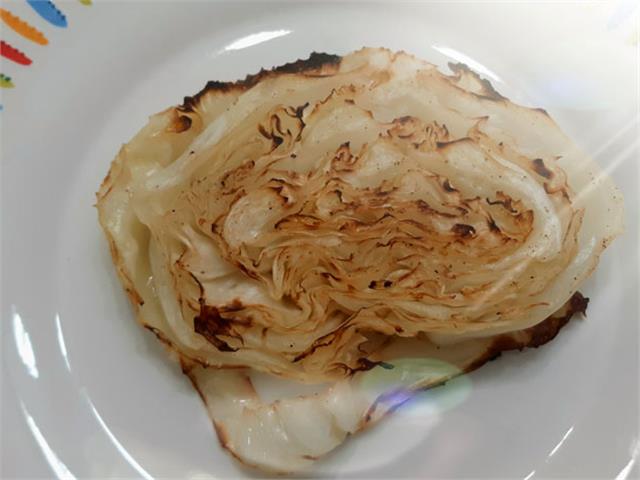 סטייק כרוב בתנור קל להכנה