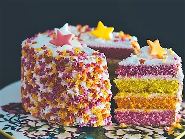 קישוטים כמו בצק סוכר, הכנת קישוטים לעוגה בתבניות סיליקון