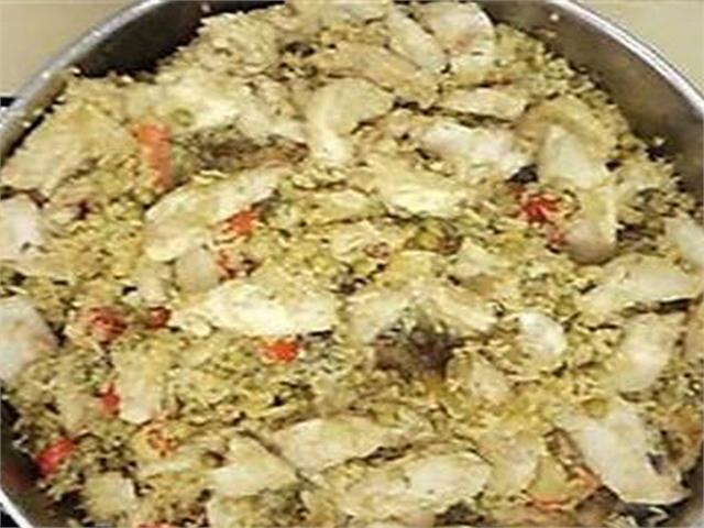 תבשיל עוף עם אורז נוסח מלזיה תבשיל עוף עם אורז נוסח מלזיה