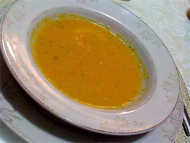 מרק עדשים כתומות מרק עדשים כתומות