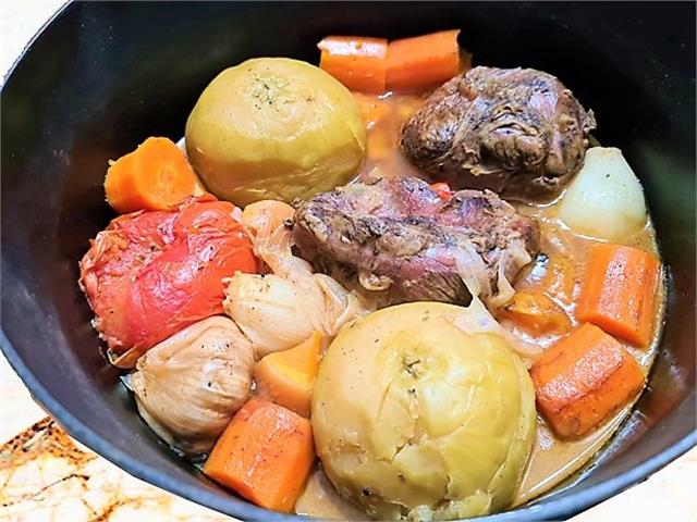 תבשיל שריר בבישול ארוך, תבשיל קדרה בשרי